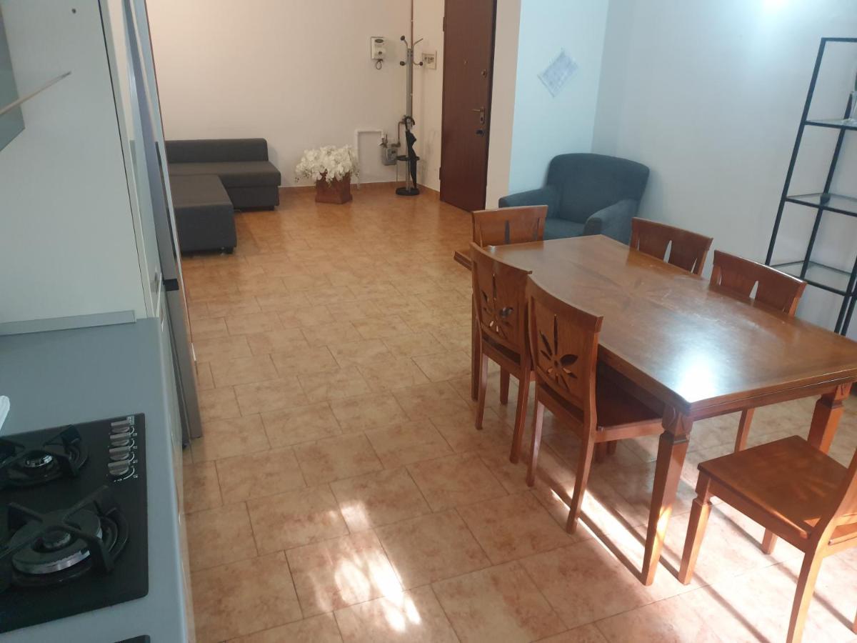 Maffucci 24 Bilocale Molto Spazioso E Moderno Milão Exterior foto