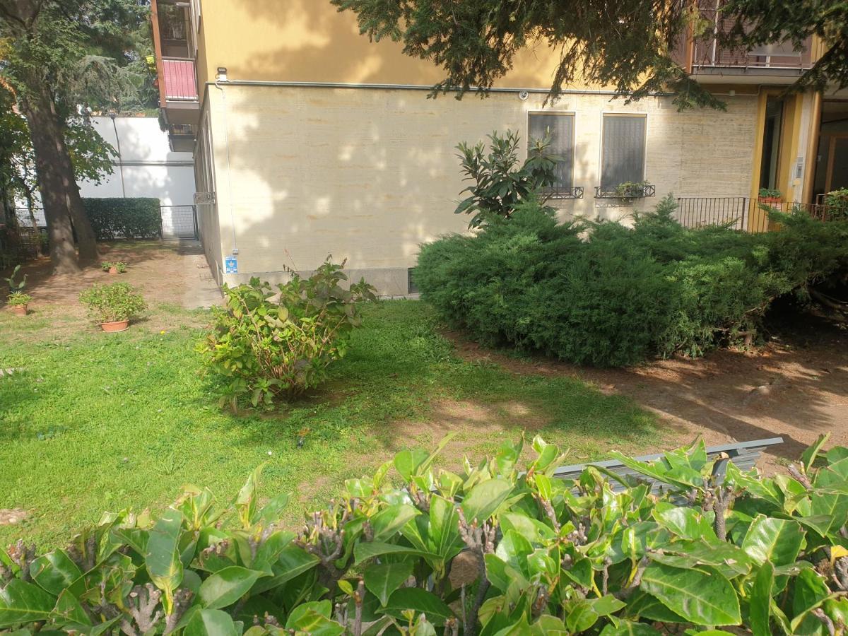 Maffucci 24 Bilocale Molto Spazioso E Moderno Milão Exterior foto
